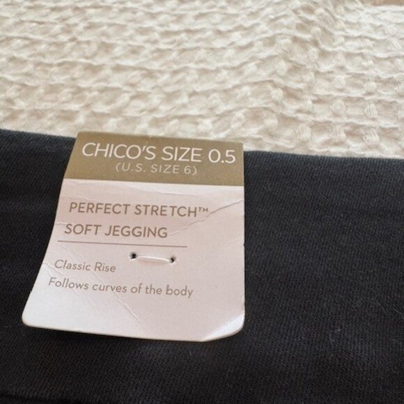 Chicos Perfect Stretch Soft Jeggings, Black Size 0.5 NWT - Picture 6 of 6